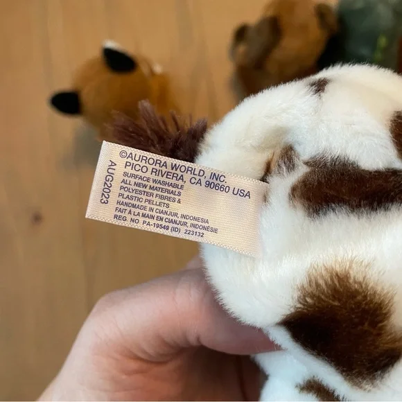 Aurora Palm Pals Bean Bags Lot Fox Horse Dog Alligator Moose Stuffed Animals - Picture 8 of 9